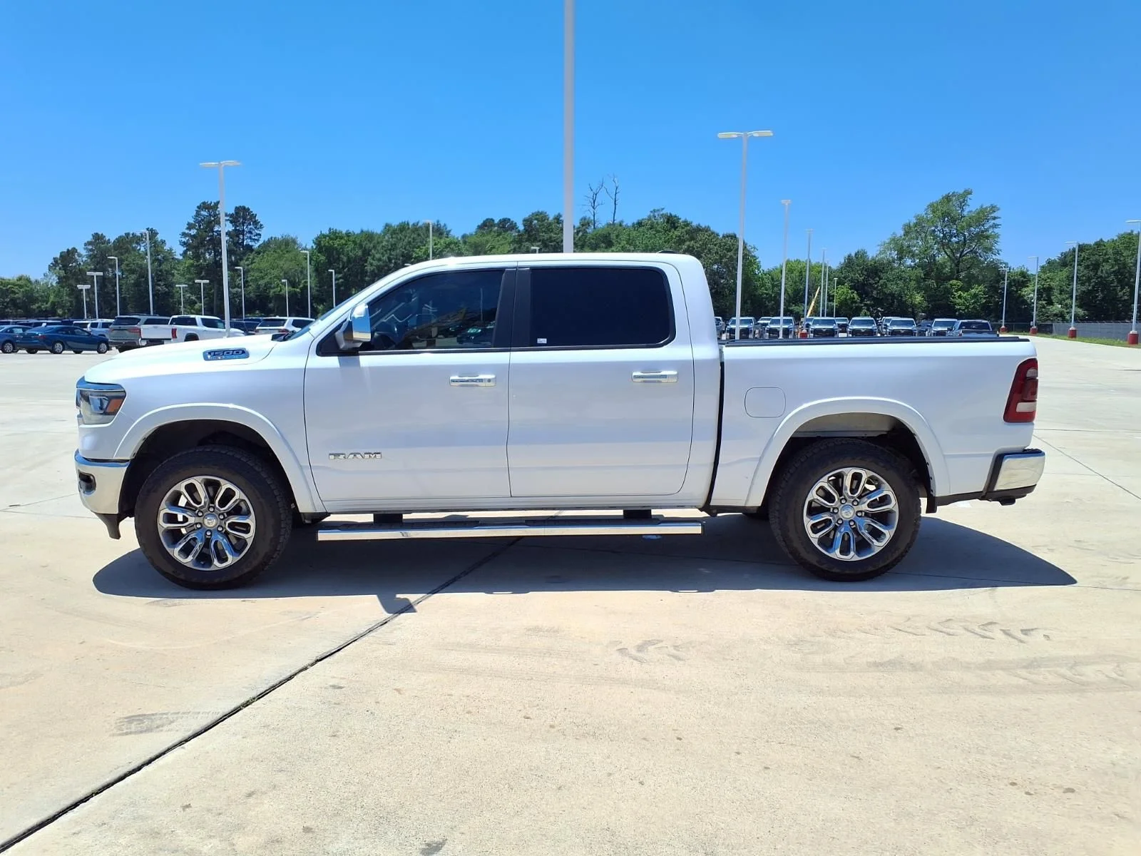 Used 2022 White Ram Laramie image 8