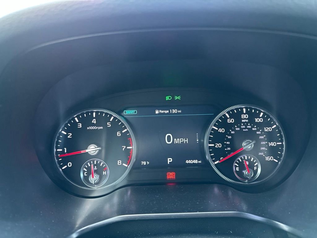 Used 2022 White Kia SX image 3