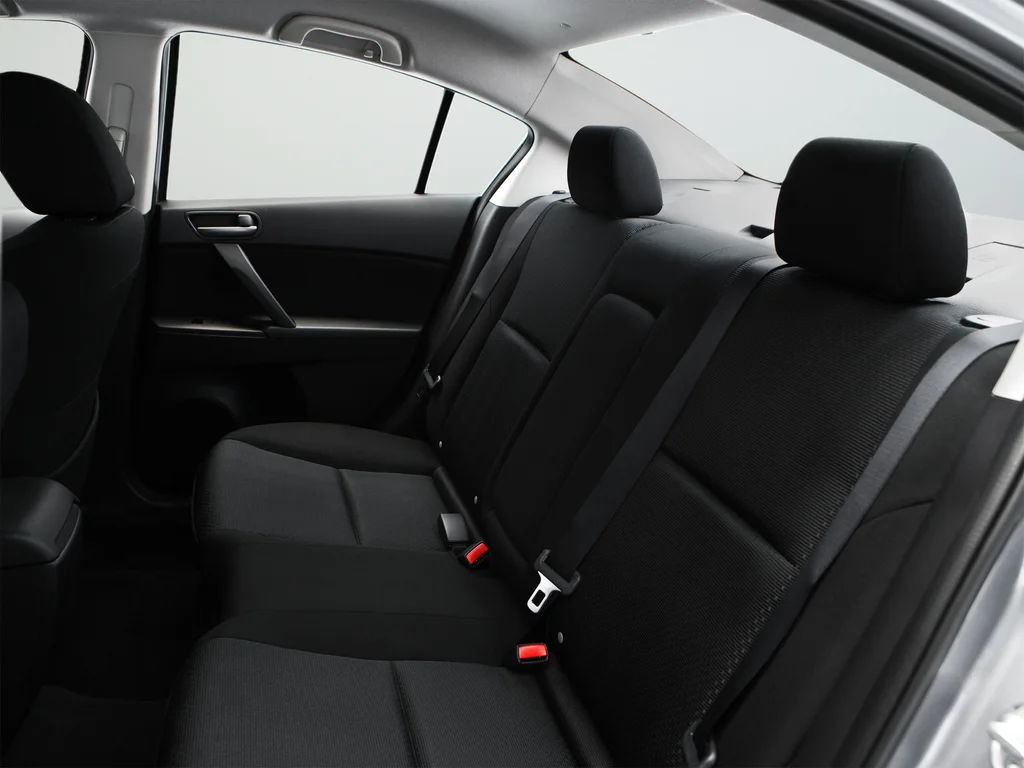 Used 2010 Silver Mazda i Sport image 25
