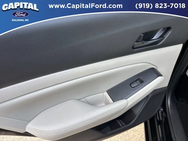 Used 2025 Black Nissan 2.5 SV image 17