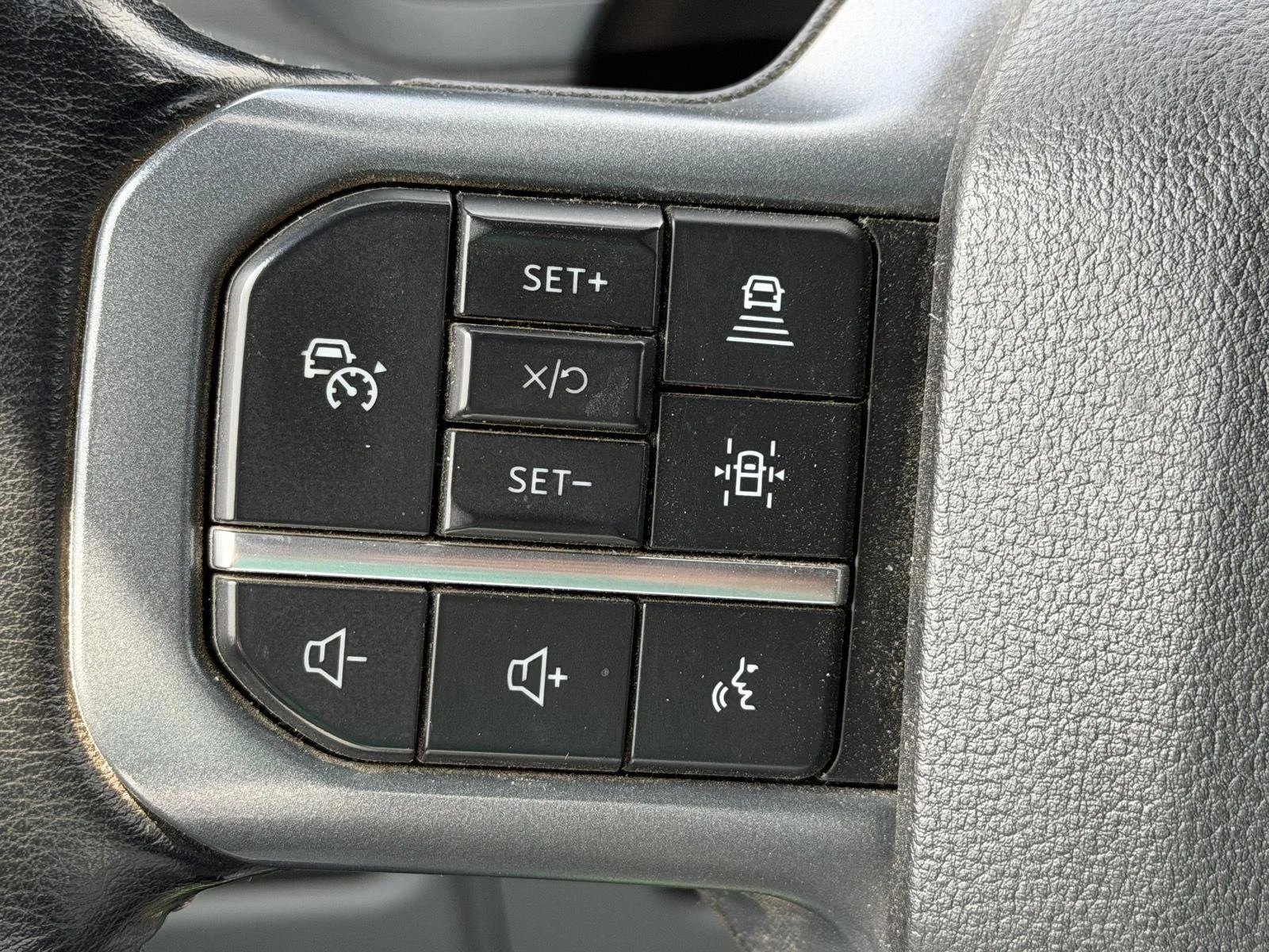 Used 2024 Darkened Bronze Ford XLT image 9