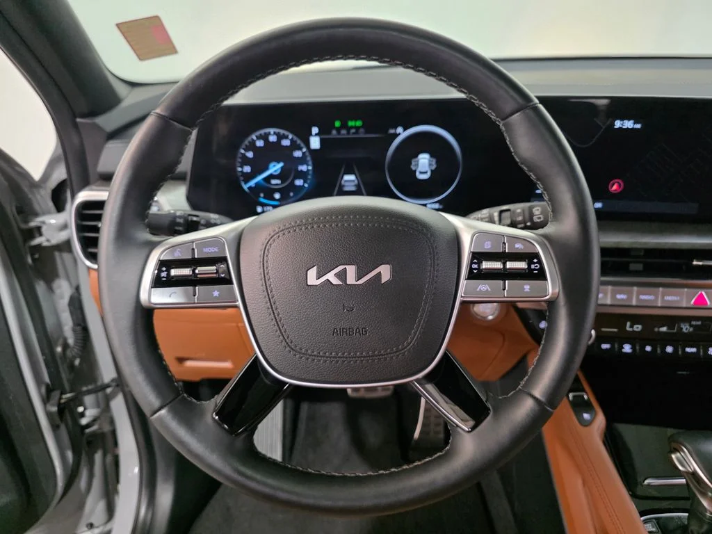 Used 2025 Gray Kia SX X-Line image 22
