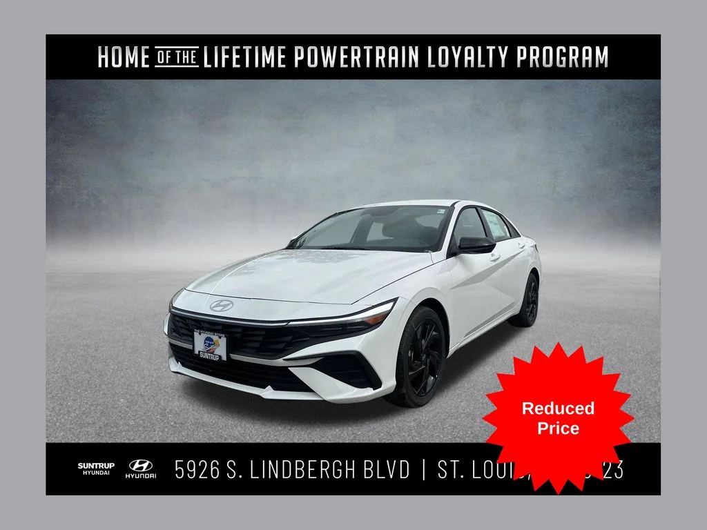 Used 2026 Serenity White Pearl Hyundai SEL Sport image 1