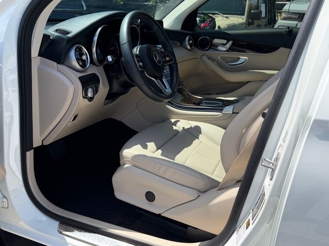 Used 2022  Mercedes-Benz GLC 300 image 12