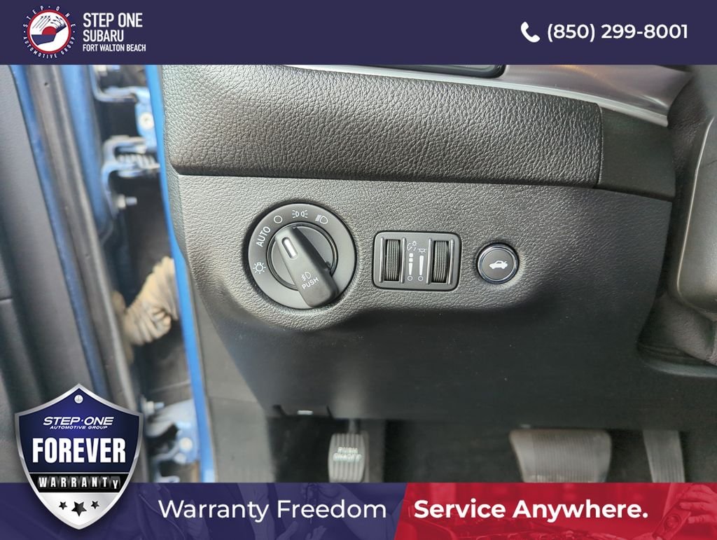Used 2021 Blue Dodge SXT image 16