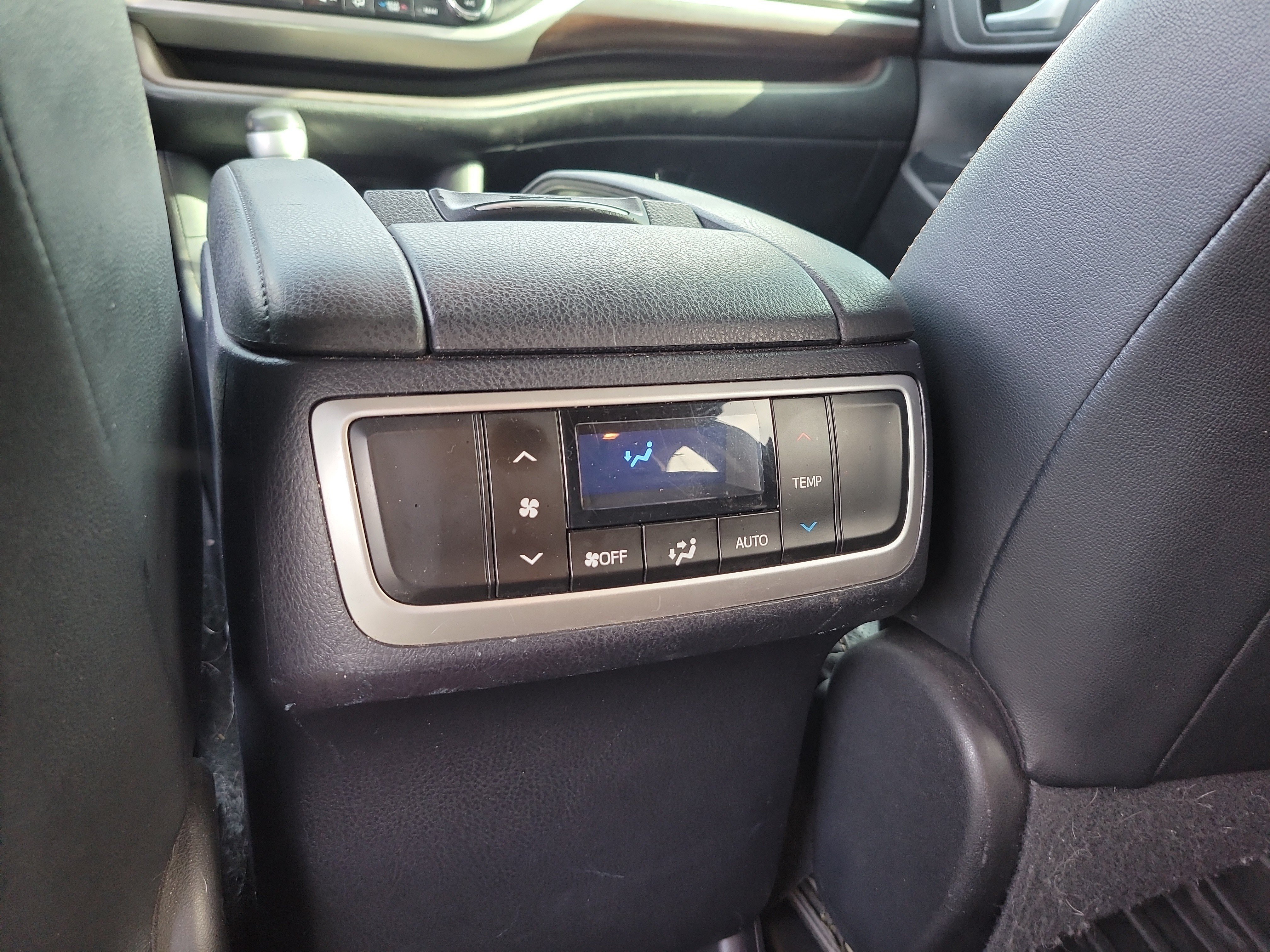 Used 2014 Blizzard Pearl Toyota Limited image 14