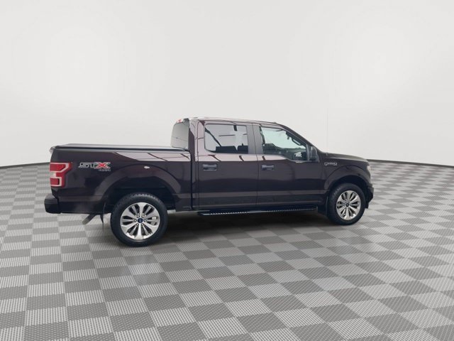 Used 2018 Magma Red Ford XL image 37
