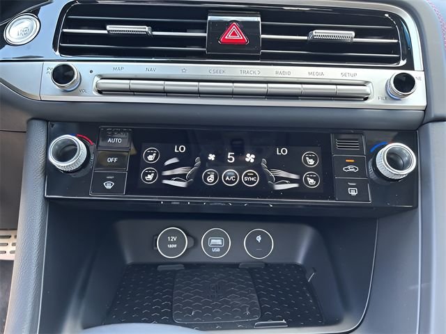 New 2026 White Genesis 3.3T Sport Prestige image 25