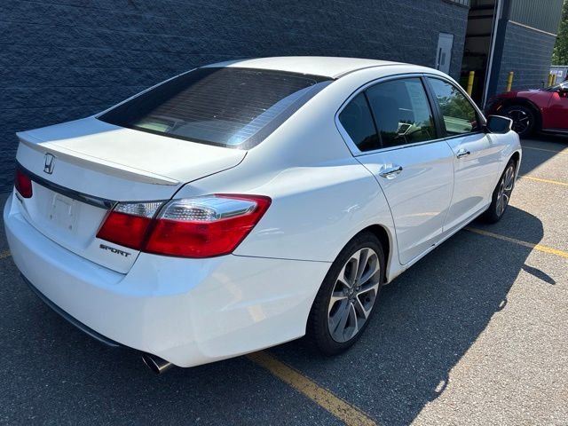 Used 2014 White Honda Sport image 5