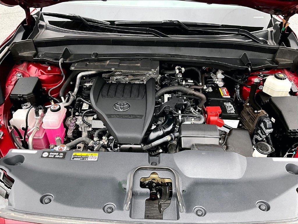 Used 2025 Red Toyota XLE image 31