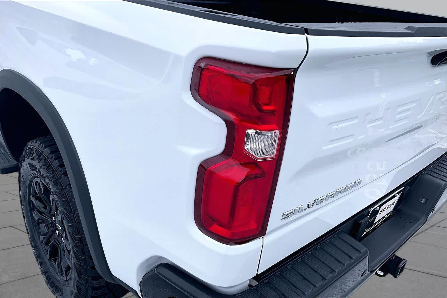 Used 2026 Summit White Chevrolet ZR2 image 57