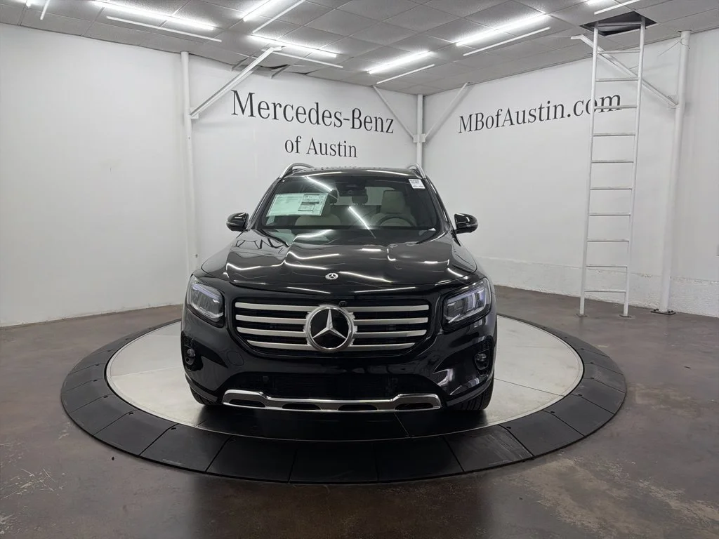 Used 2026 Black Mercedes-Benz GLB 250 image 2