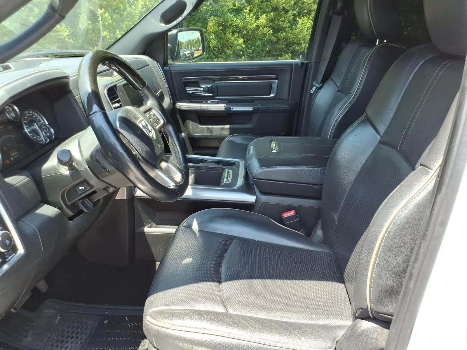 Used 2017 Bright White Clearcoat Ram Limited image 11
