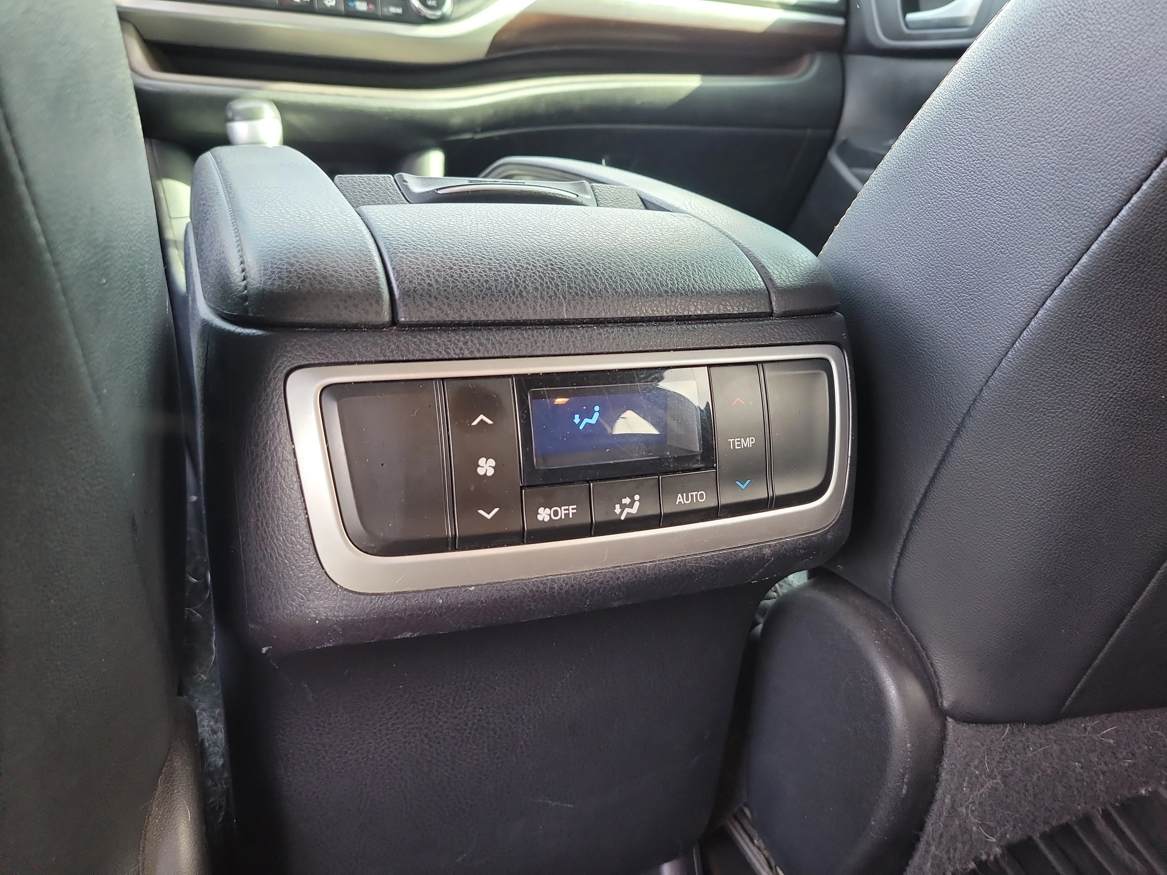 Used 2014 Blizzard Pearl Toyota Limited image 14