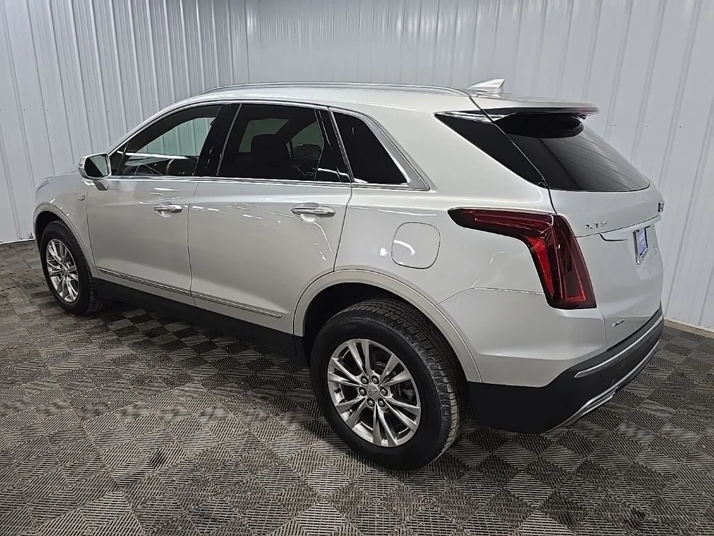 Used 2020 Silver Cadillac Premium Luxury image 9