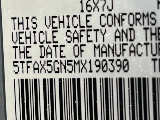 Used 2021 Gray Toyota SR5 image 14