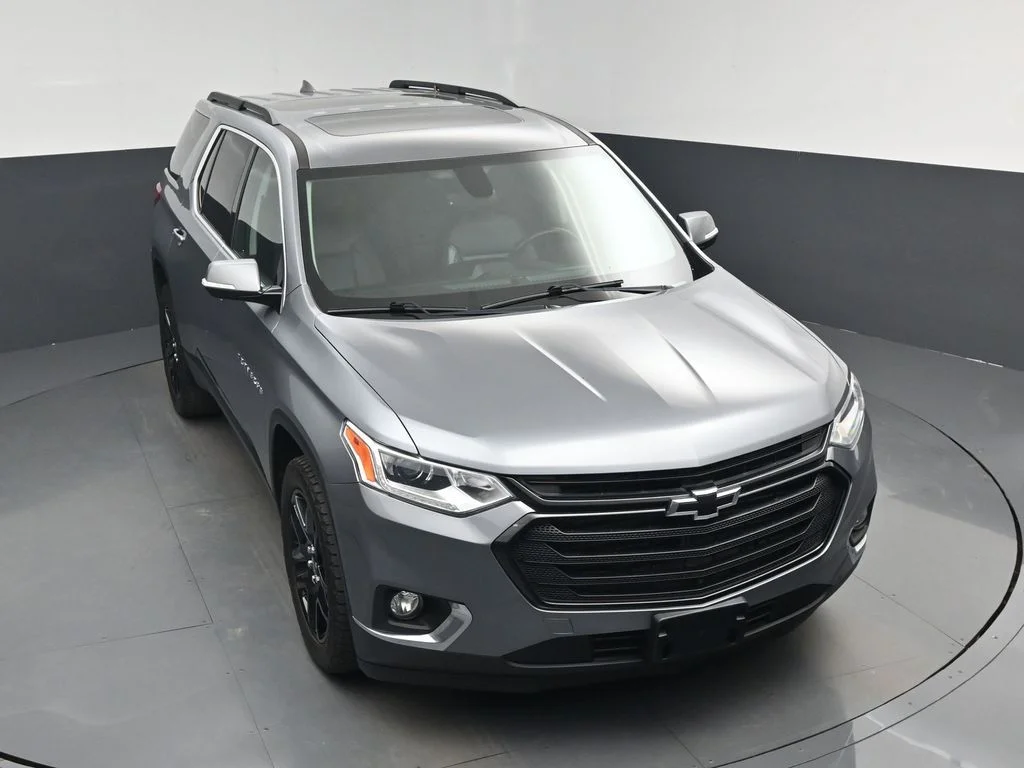 Used 2019 Gray Chevrolet 3LT image 26
