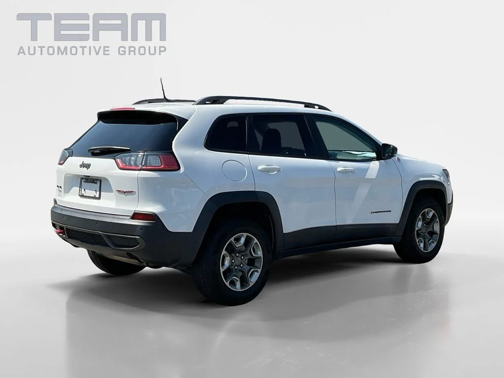 Used 2019 White Jeep Trailhawk image 7
