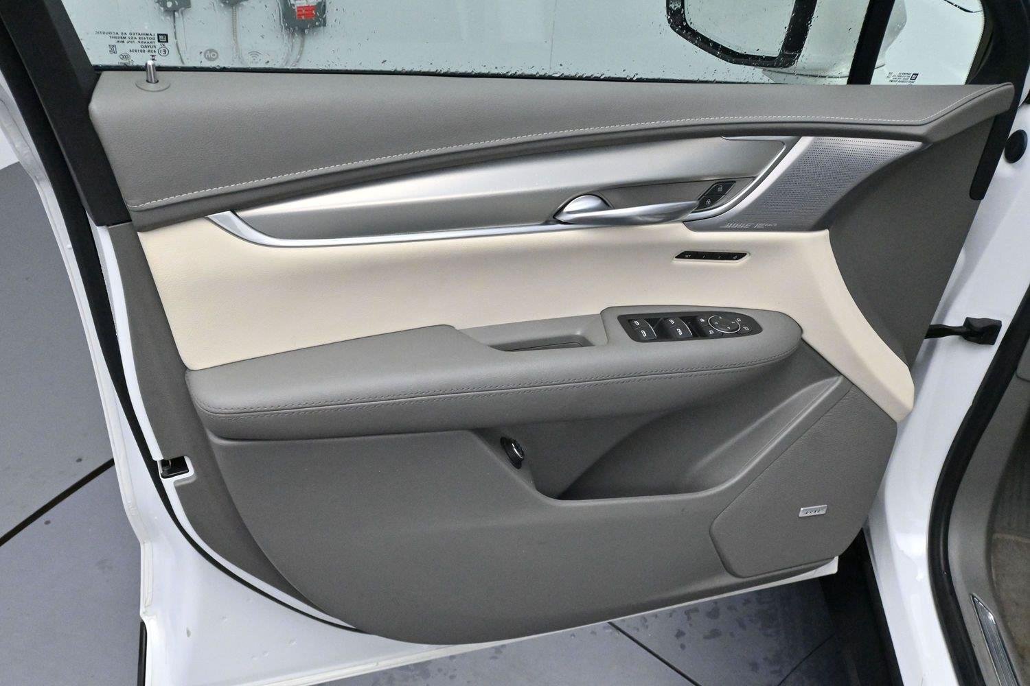 Used 2024 Crystal White Tricoat Cadillac Premium Luxury image 9