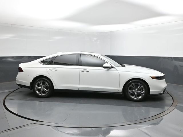 Used 2024 White Honda EX image 24
