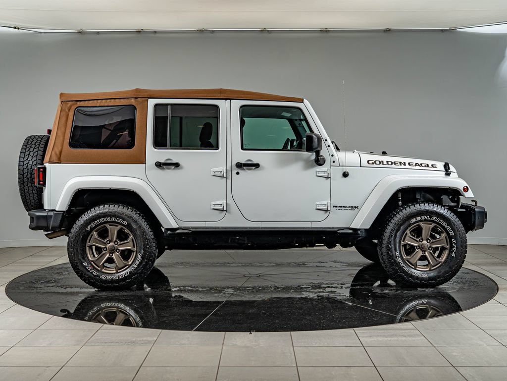 Used 2018 Bright White Clearcoat Jeep Unlimited Sport image 4