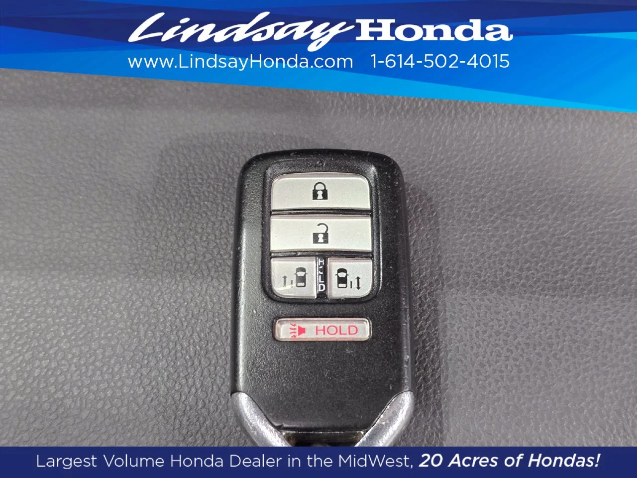 Used 2017 Lunar Silver Metallic Honda SE image 23