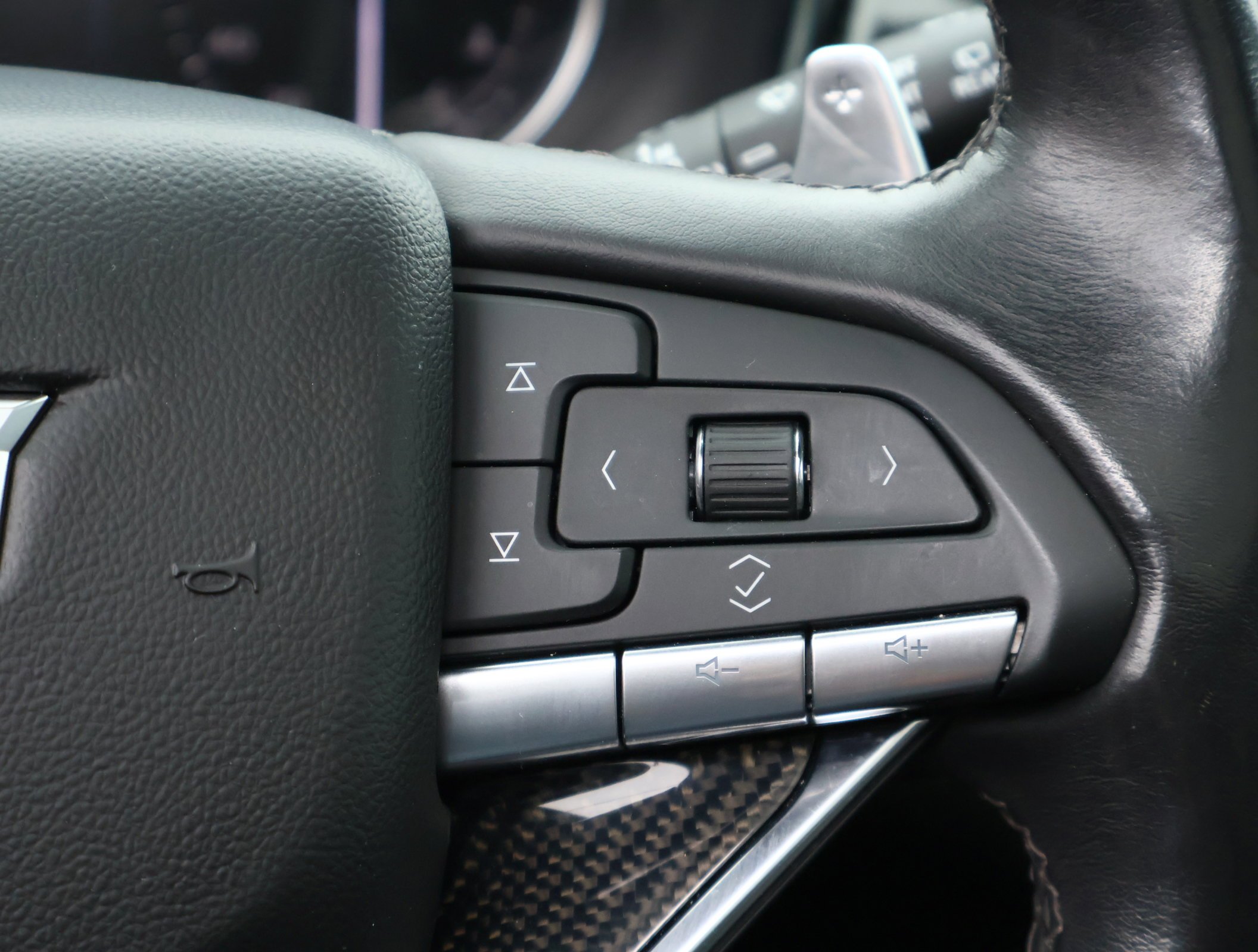 2024 Cadillac XT6 Sport - Photo 16