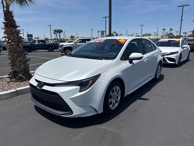 2025 Toyota Corolla LE