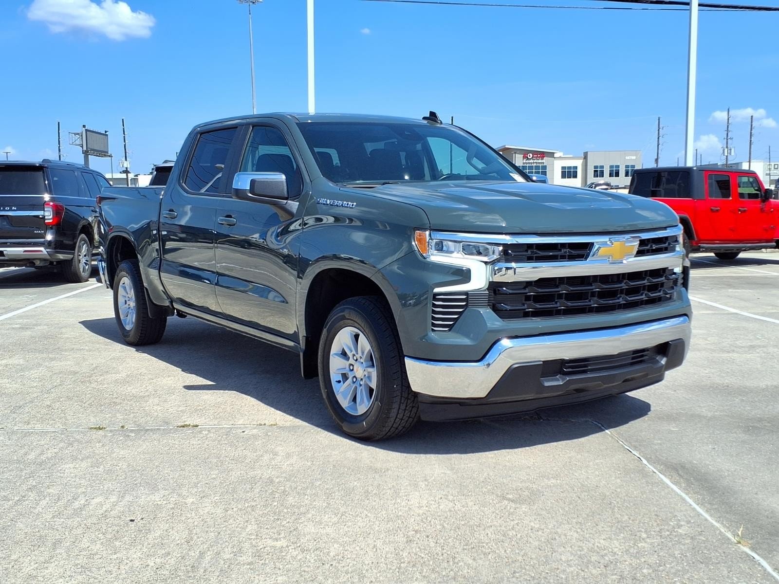 2025 Chevrolet Silverado 1500 LT - 3
