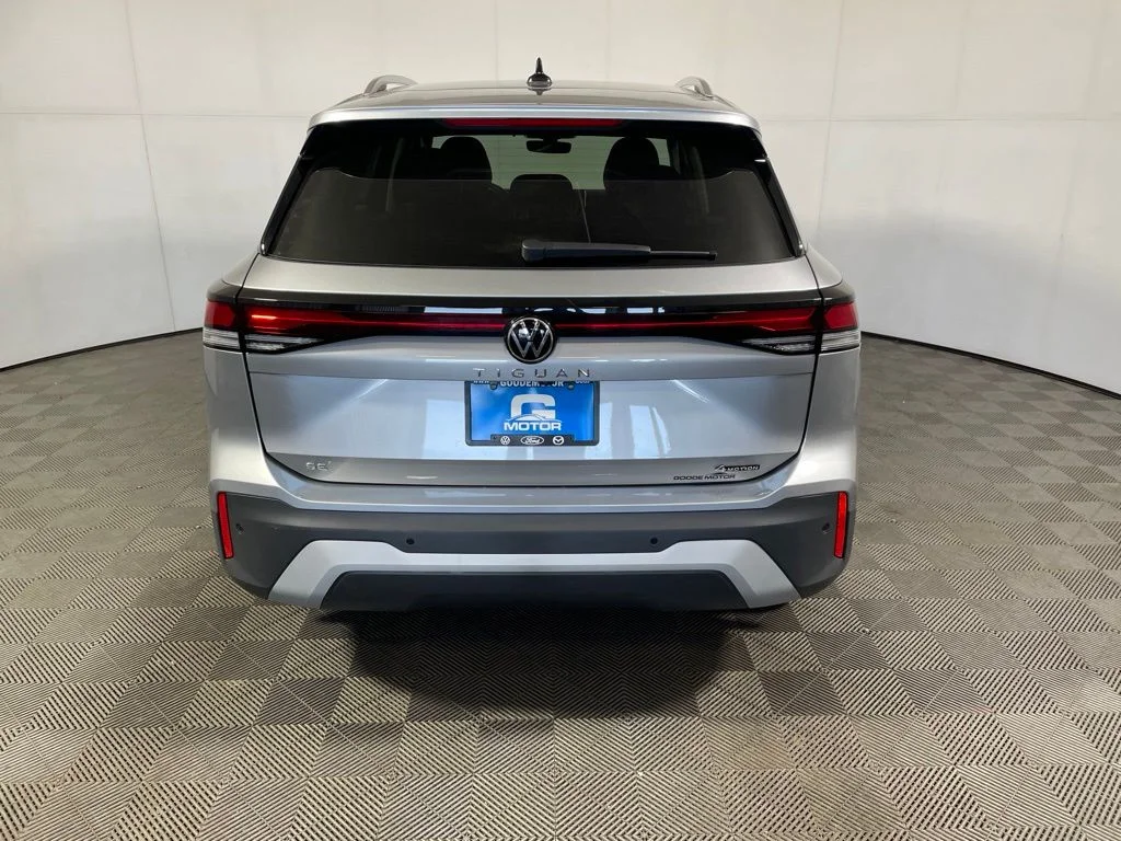 2026 Volkswagen Tiguan SE - Photo 6