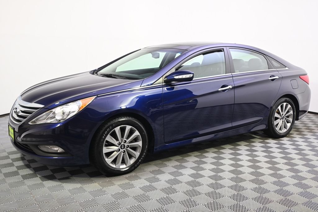 Used 2014 Hyundai Sonata Limited with VIN 5NPEC4AC6EH933408 for sale in St. Louis Park, Minnesota