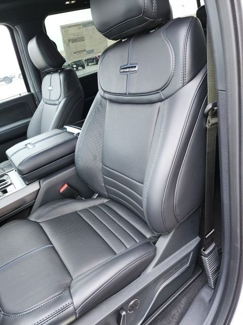 2025 Ford F-150 Platinum - Photo 35
