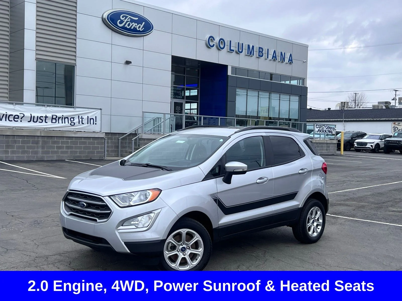Used 2022 Silver Metallic Ford SE image 1