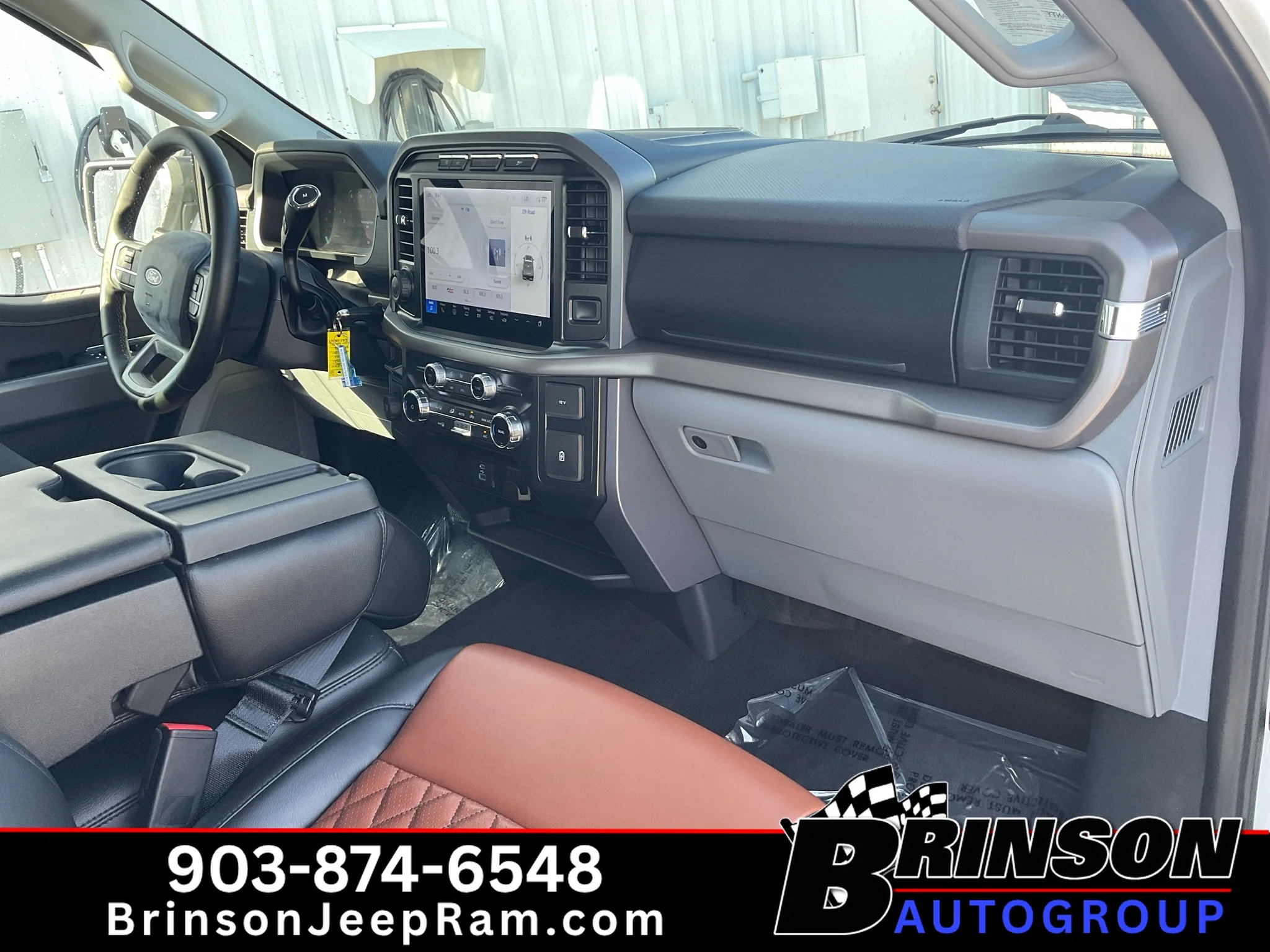 Used 2024 Oxford White Ford XLT image 20