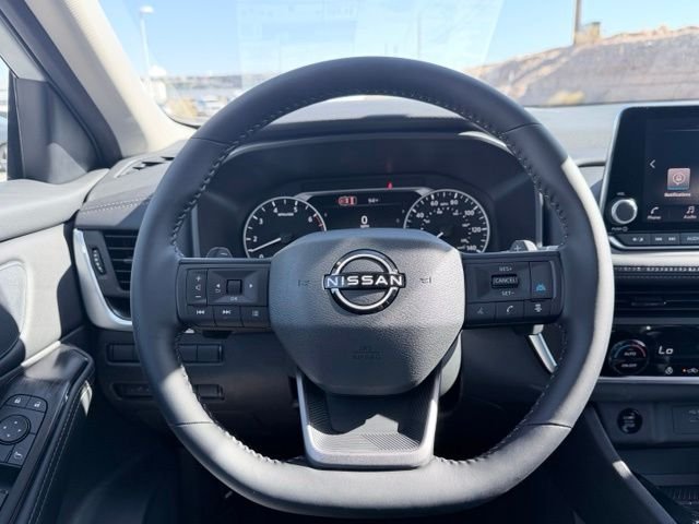 New 2026 Everest White Pearl TriCoat Nissan Dark Armor™ image 9
