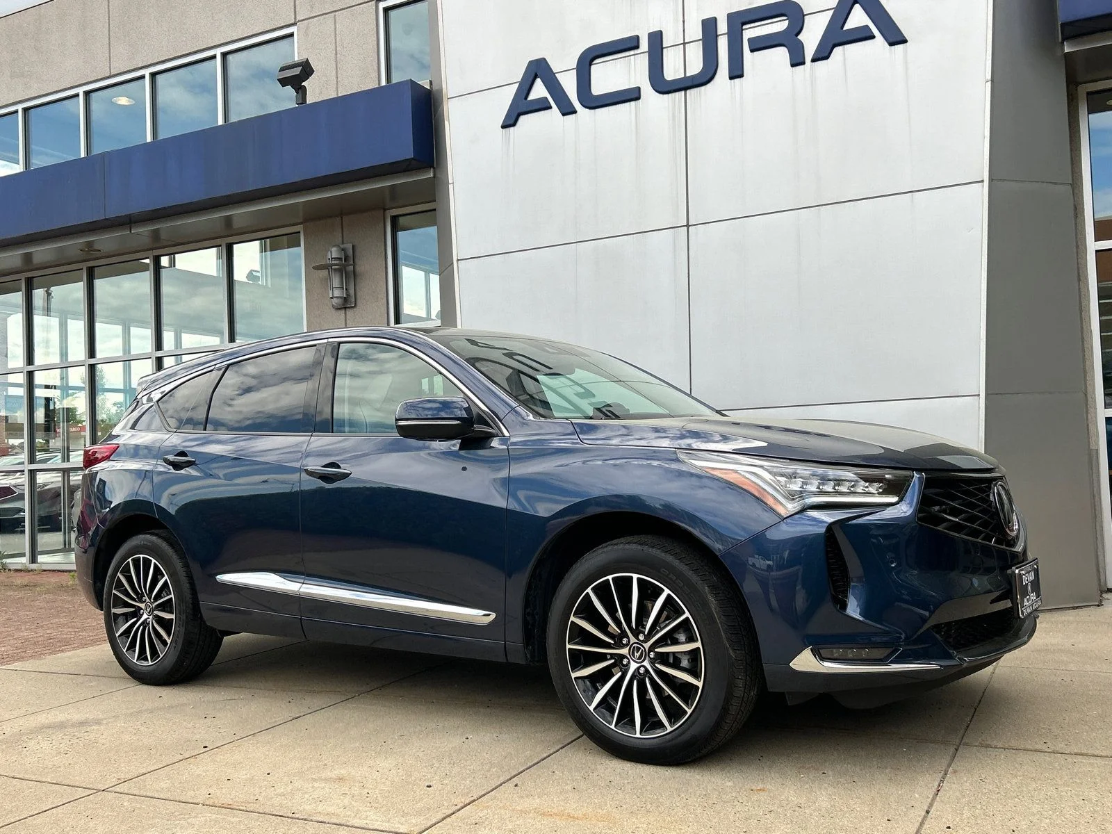 2025 Acura RDX Advance Package SH-AWD's photo