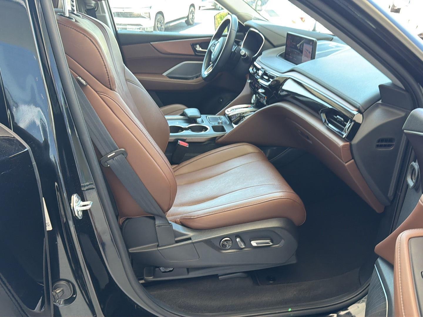 Used 2022 Majestic Black Pearl Acura w/Tech image 12