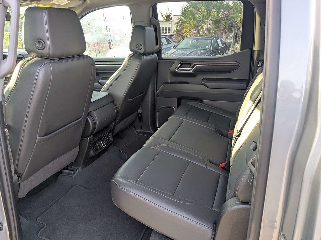 Used 2025 GRAY GMC SLT image 14