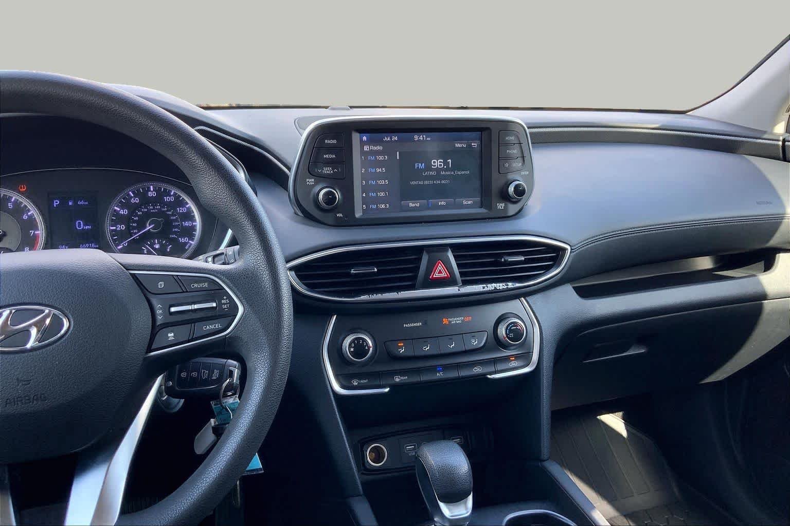 Used 2019 Stormy Sea Hyundai SE image 7