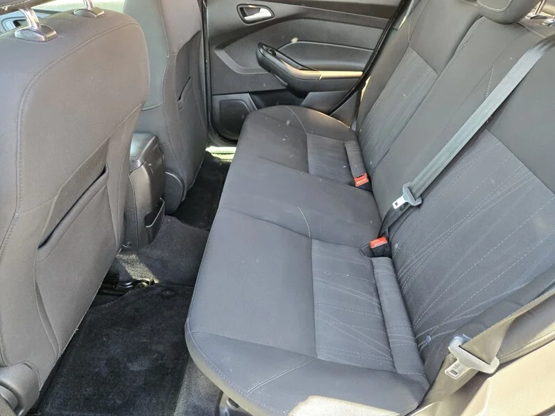 Used 2017 MAGNETIC Ford SE image 8
