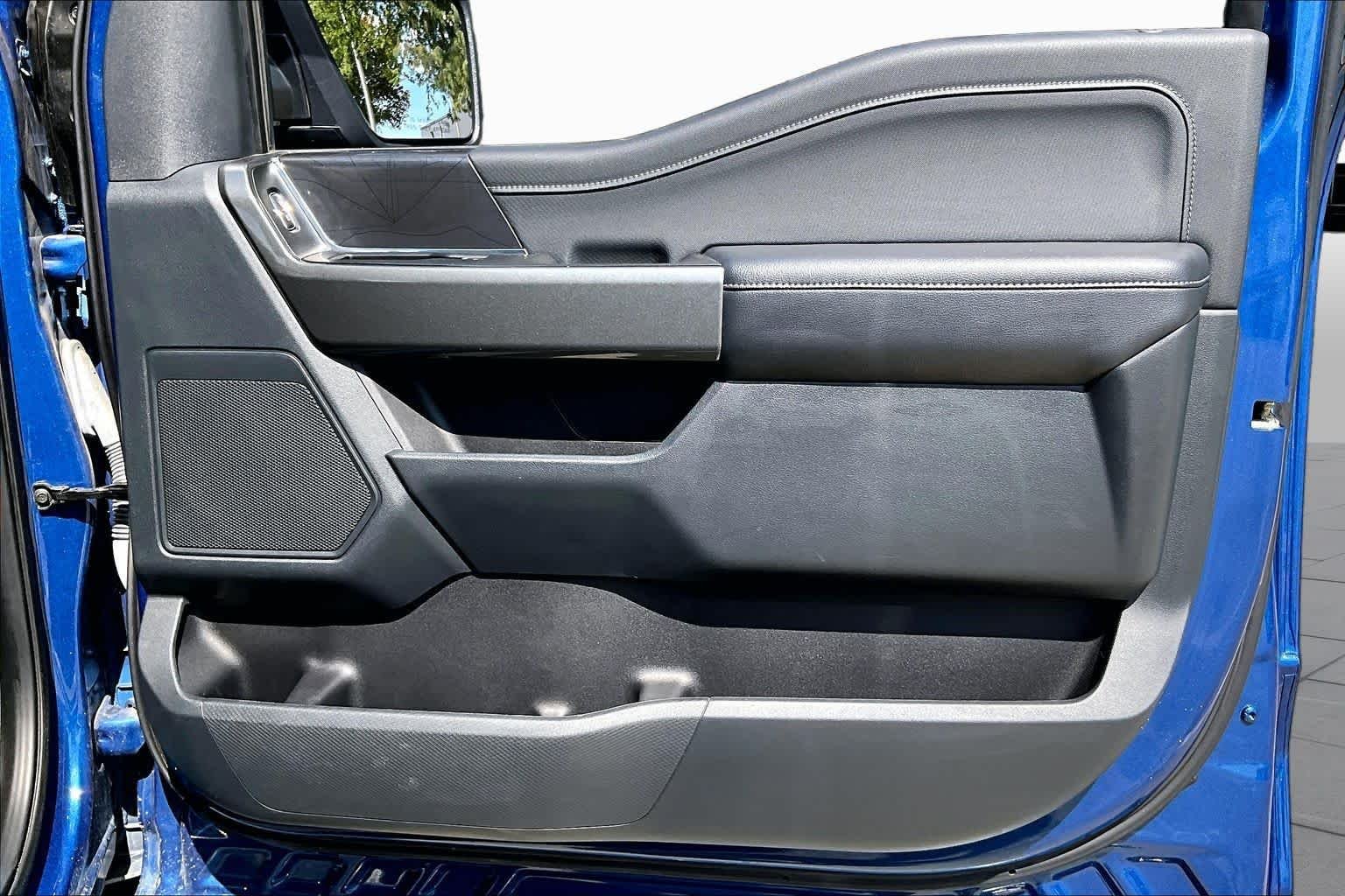 Used 2022 Atlas Blue Metallic Ford XLT image 21