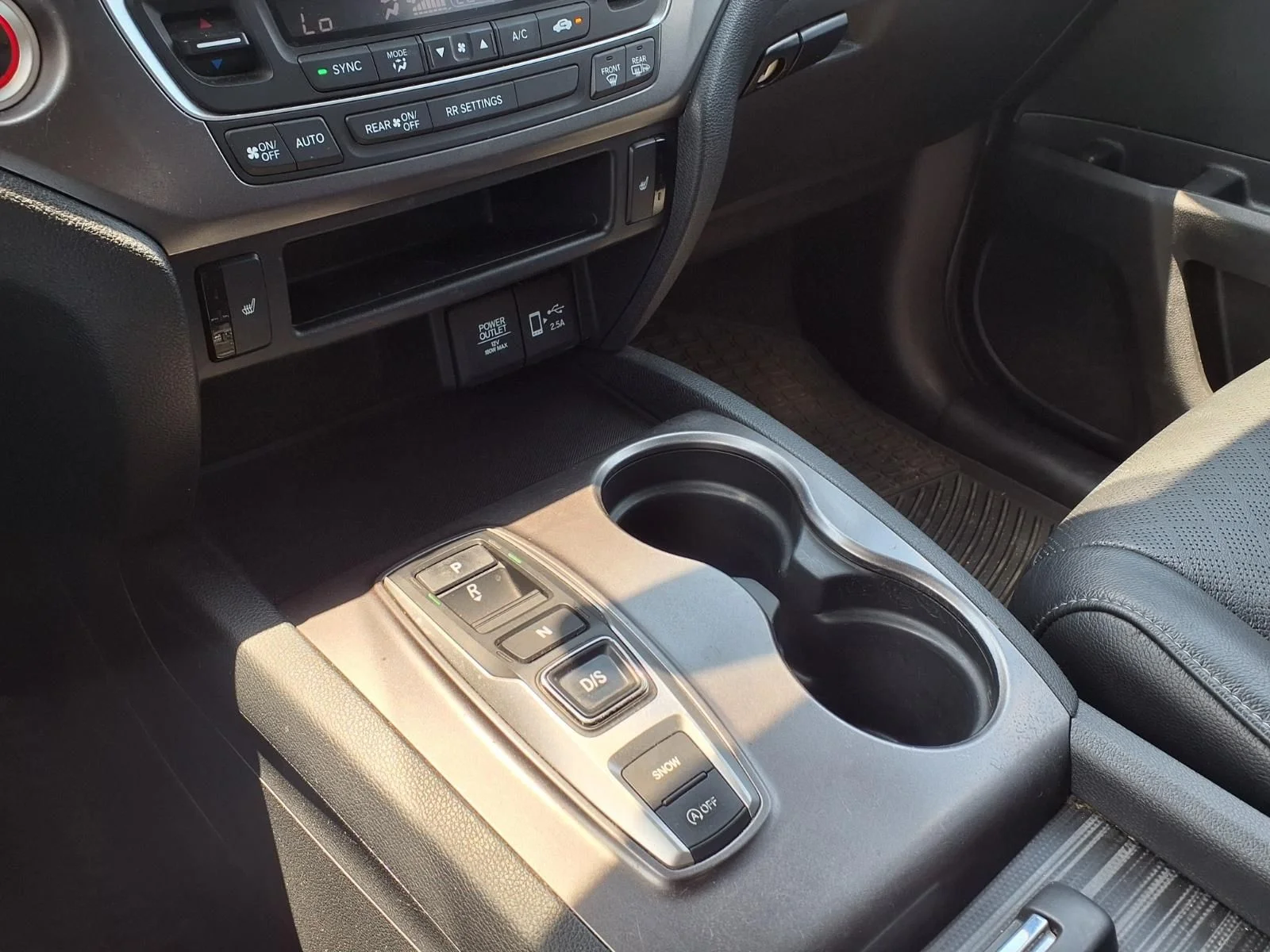 Used 2020 White Honda EX-L image 24