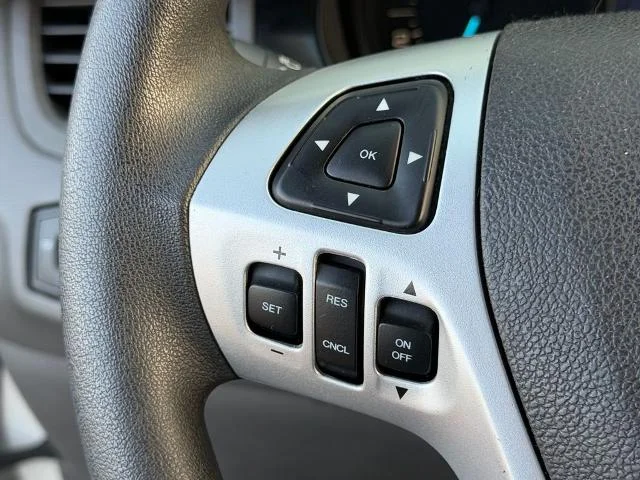 Used 2011 White Suede Ford SE image 49