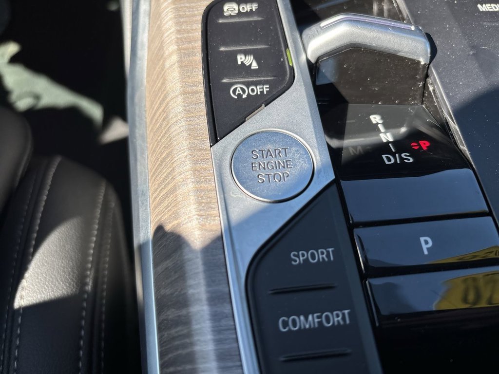 2026 BMW 3 Series 330i - Photo 22