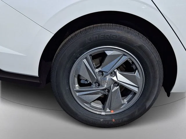 New 2026 White Hyundai SE image 6