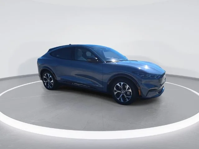 Used 2023 Blue Ford Premium image 2