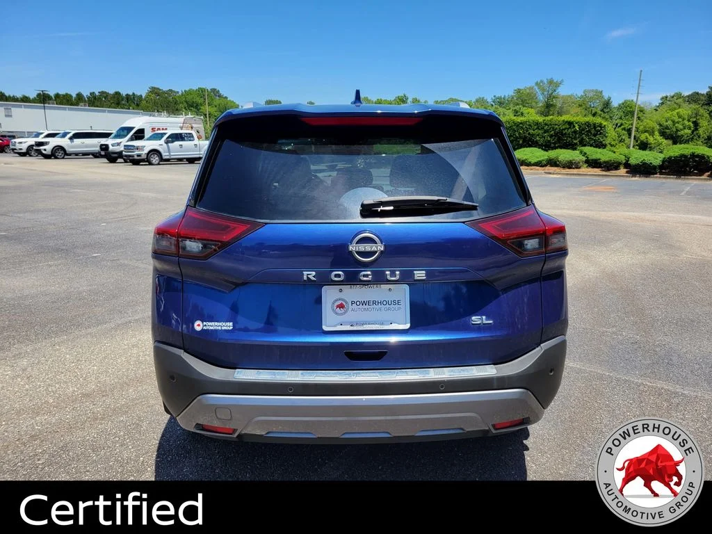 Used 2023 Blue Nissan SL image 5