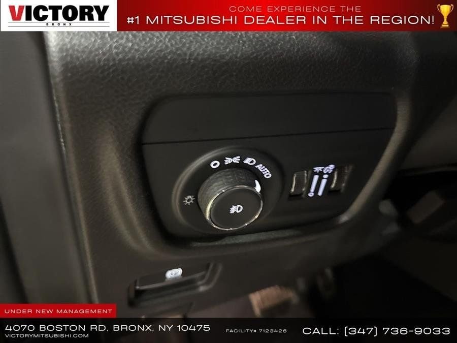 Used 2023 Black Jeep Limited image 37