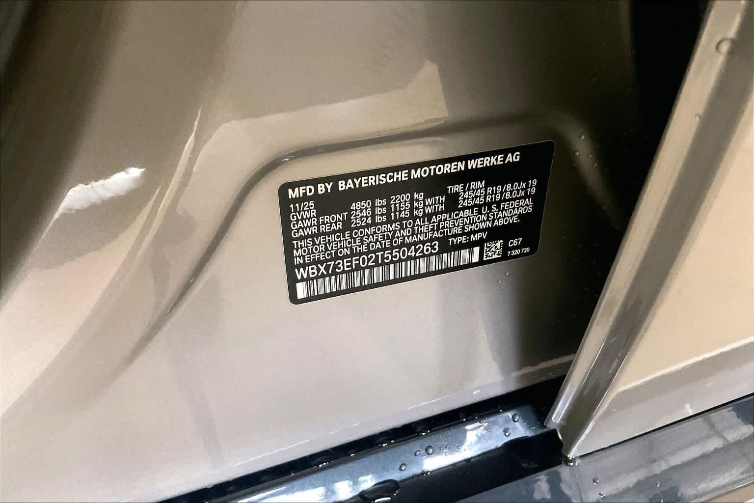 Used 2026 Space Silver Metallic BMW xDrive28i image 18