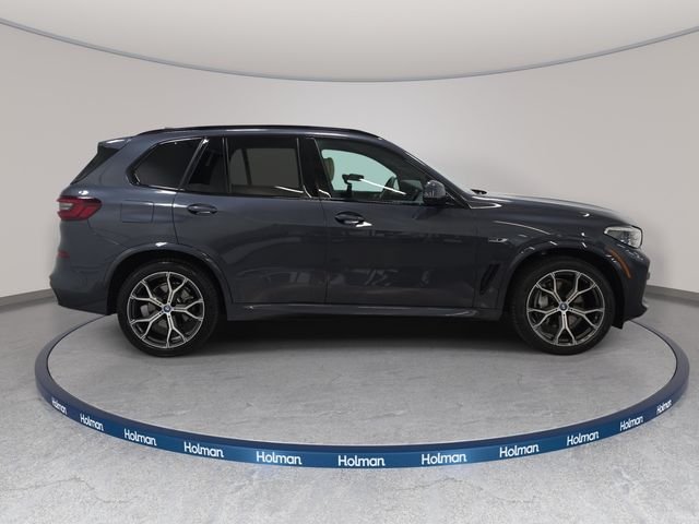Used 2022 Arctic Grey Metallic BMW xDrive45e image 5
